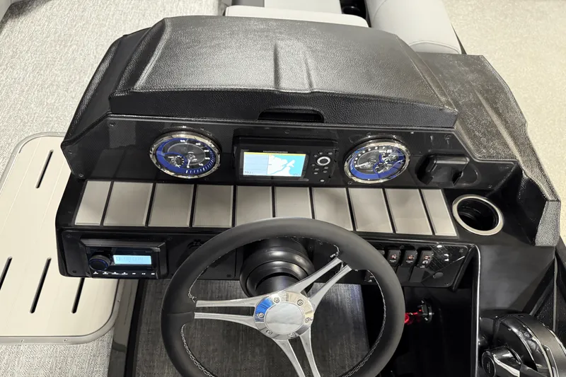 Slide: The Image of Premier 230 Sunsation 2025 - 57