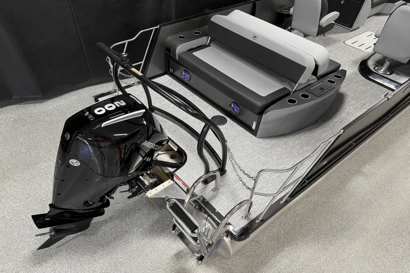 Slide: The Image of Premier 230 Sunsation 2025 - 6