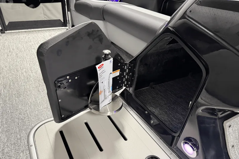 Slide: The Image of Premier 230 Sunsation 2025 - 61