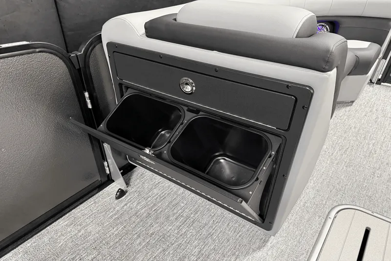 Slide: The Image of Premier 230 Sunsation 2025 - 64