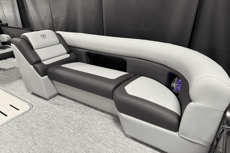 Slide: The Image of Premier 230 Sunsation 2025 - 67