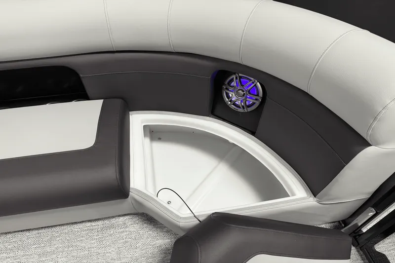 Slide: The Image of Premier 230 Sunsation 2025 - 68