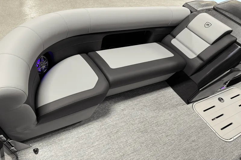 Slide: The Image of Premier 230 Sunsation 2025 - 73