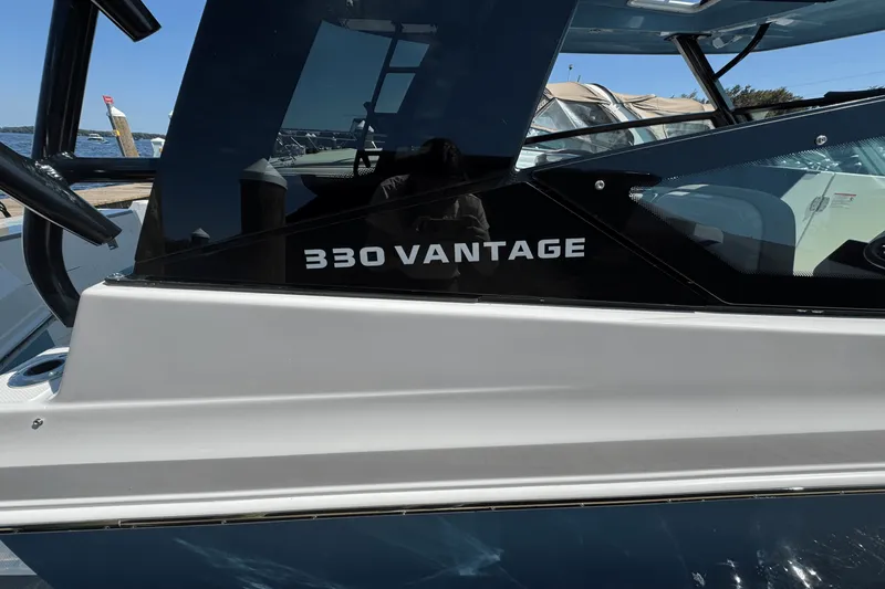 Slide: The Image of Boston Whaler 330 Vantage 2025 - 4