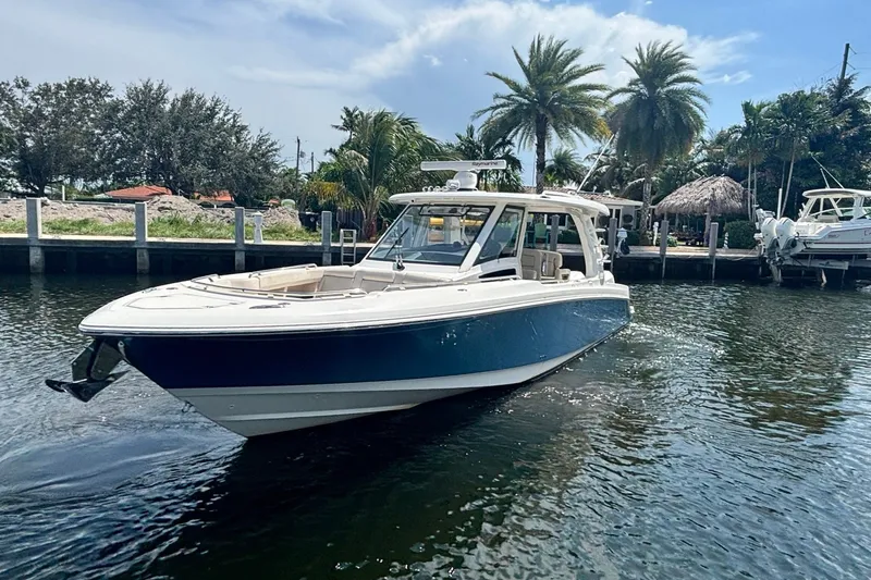Slide: The Image of Boston Whaler 350 Realm 2021 - 37