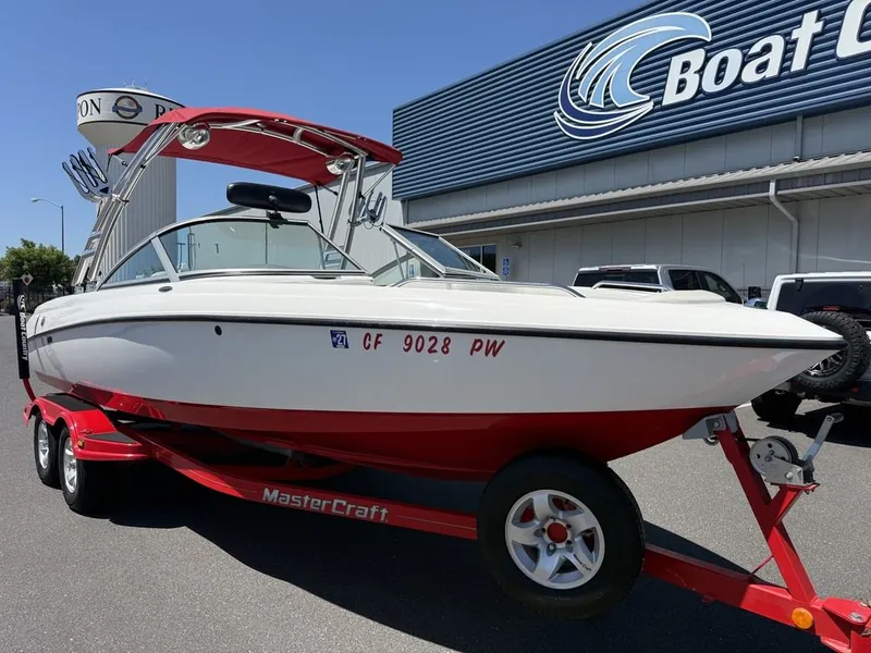 Slide: The Image of MasterCraft X30 2002 - 3