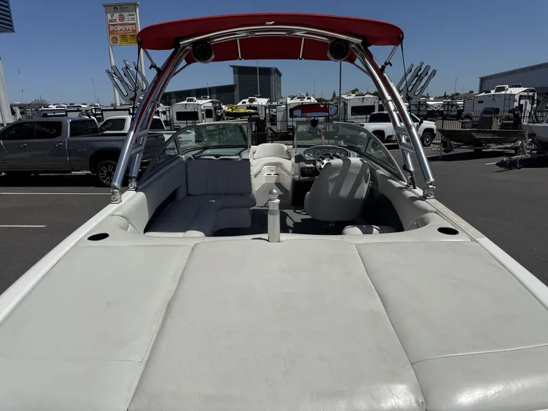 Slide: The Image of MasterCraft X30 2002 - 6
