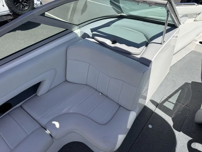 Slide: The Image of MasterCraft X30 2002 - 12