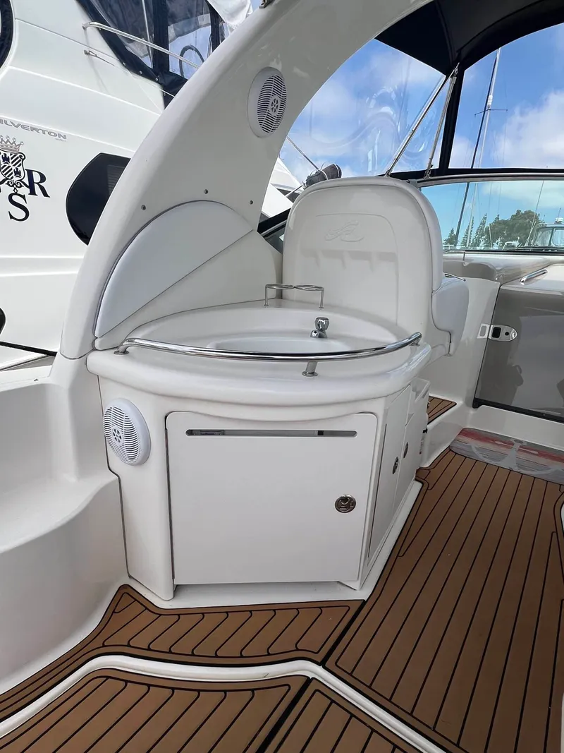 Slide: The Image of Sea Ray 340 Sundancer 2003 - 11