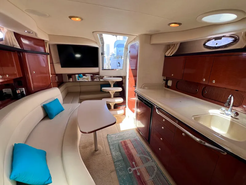 Slide: The Image of Sea Ray 340 Sundancer 2003 - 15