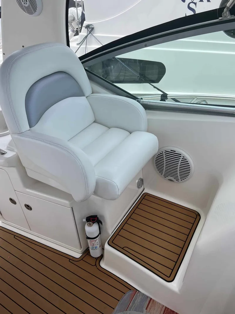 Slide: The Image of Sea Ray 340 Sundancer 2003 - 8