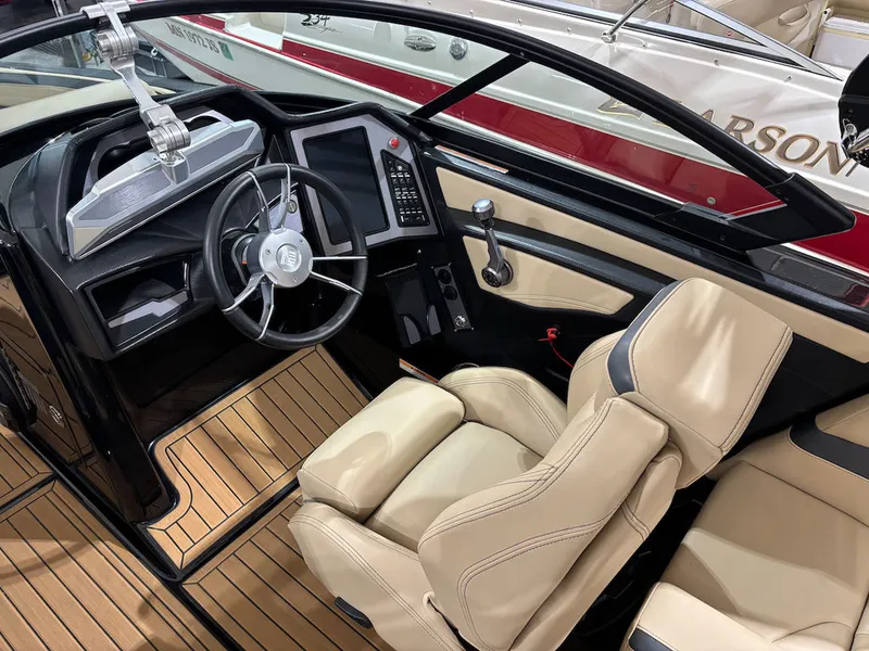 Slide: The Image of MasterCraft Xstar S 2022 - 12