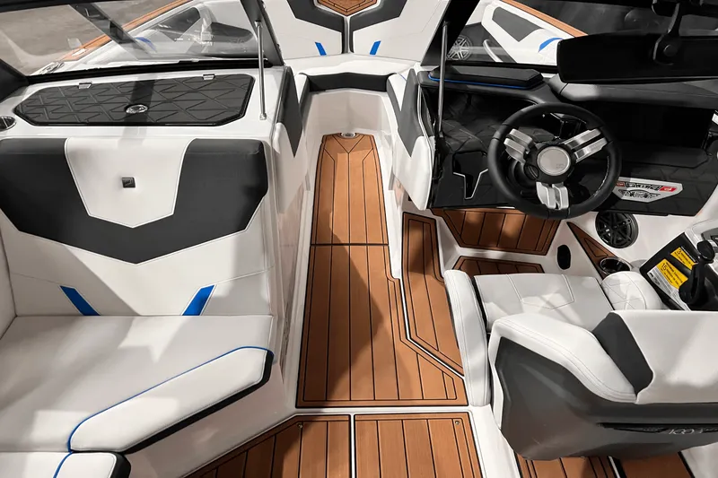 Slide: The Image of Nautique Super Air Nautique GS22 2025 - 10
