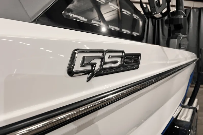 Slide: The Image of Nautique Super Air Nautique GS22 2025 - 3