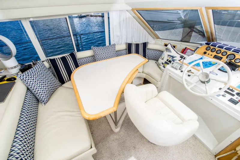 Slide: The Image of Navigator 53 pilothouse 1999 - 15