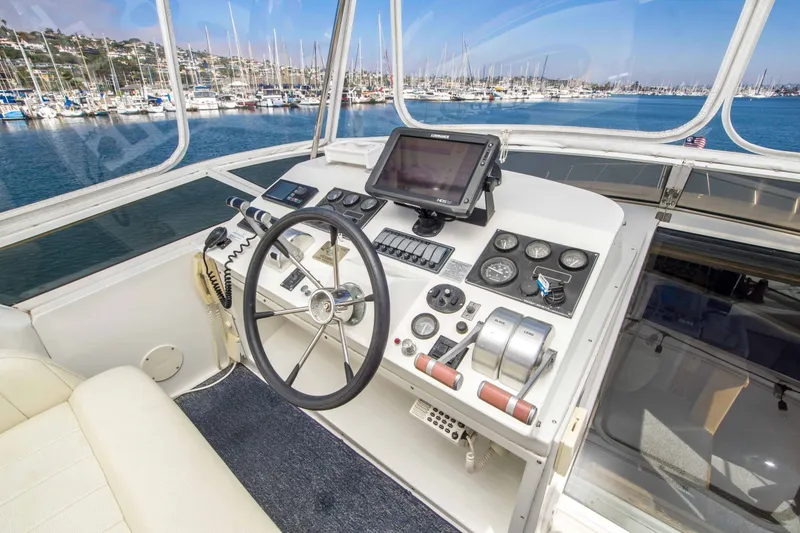 Slide: The Image of Navigator 53 pilothouse 1999 - 8