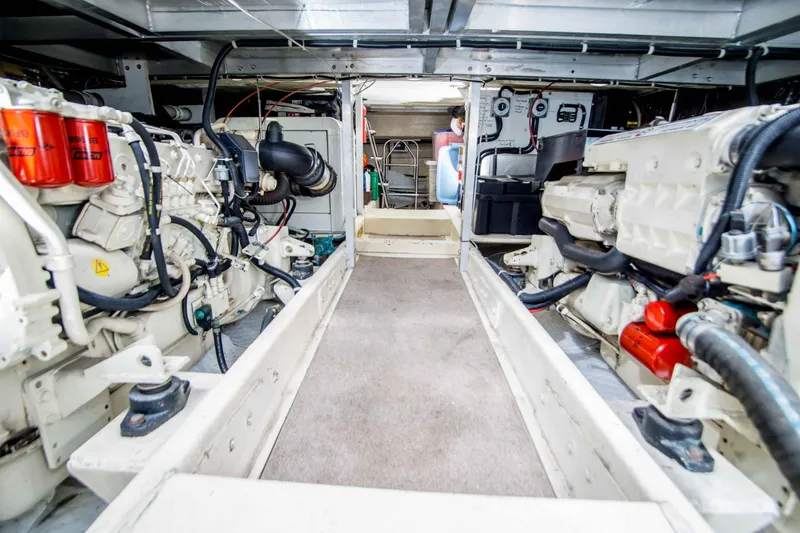 Slide: The Image of Navigator 53 pilothouse 1999 - 31