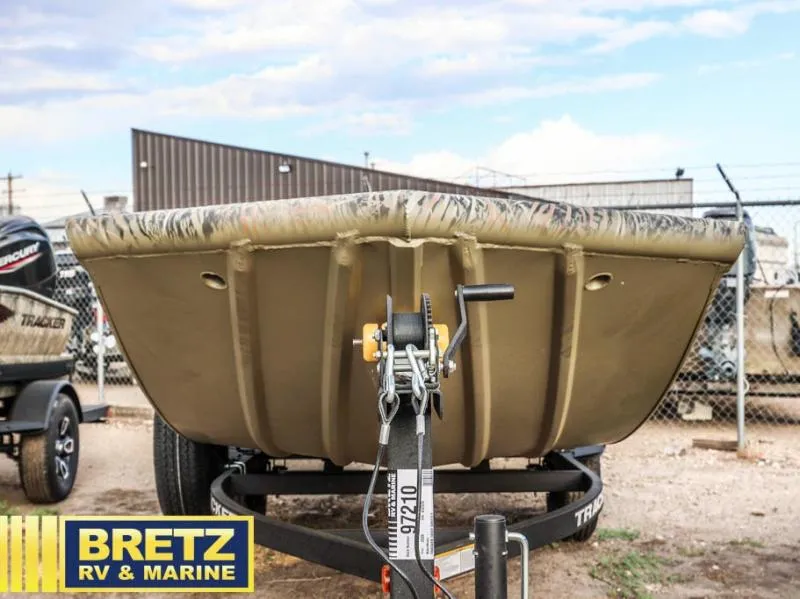 Slide: The Image of Tracker 1650T Prairie Wings Edition 2026 - 3