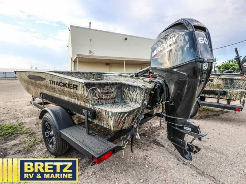 Slide: The Image of Tracker 1650T Prairie Wings Edition 2026 - 5