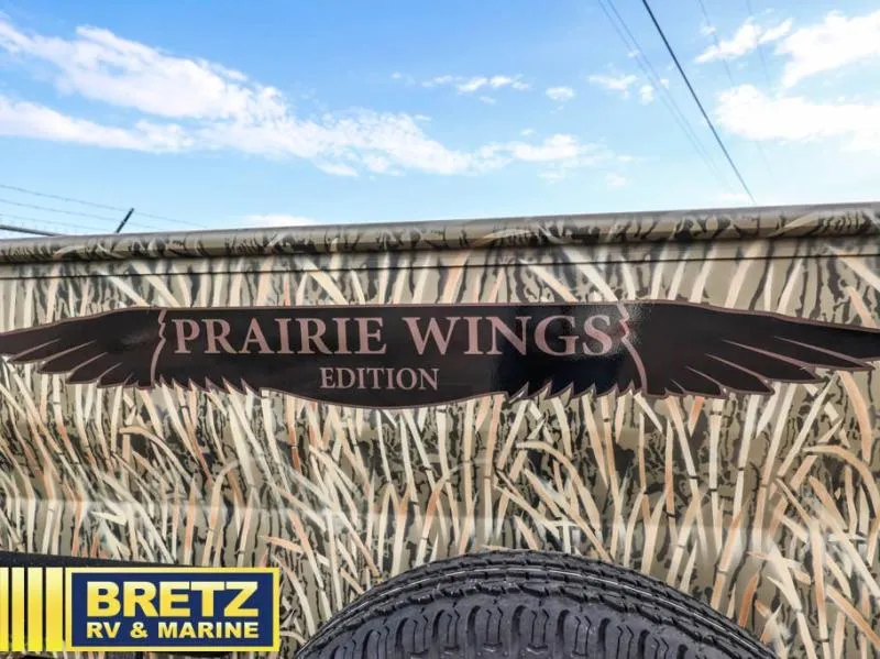 Slide: The Image of Tracker 1650T Prairie Wings Edition 2026 - 12