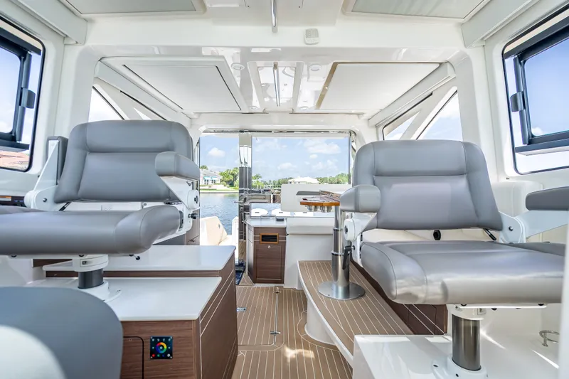 Slide: The Image of Pursuit OS 445 Offshore 2024 - 28