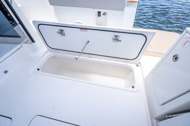 Slide: The Image of Pursuit OS 445 Offshore 2024 - 64