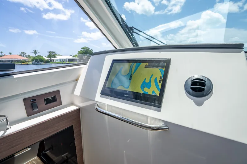 Slide: The Image of Pursuit OS 445 Offshore 2024 - 36