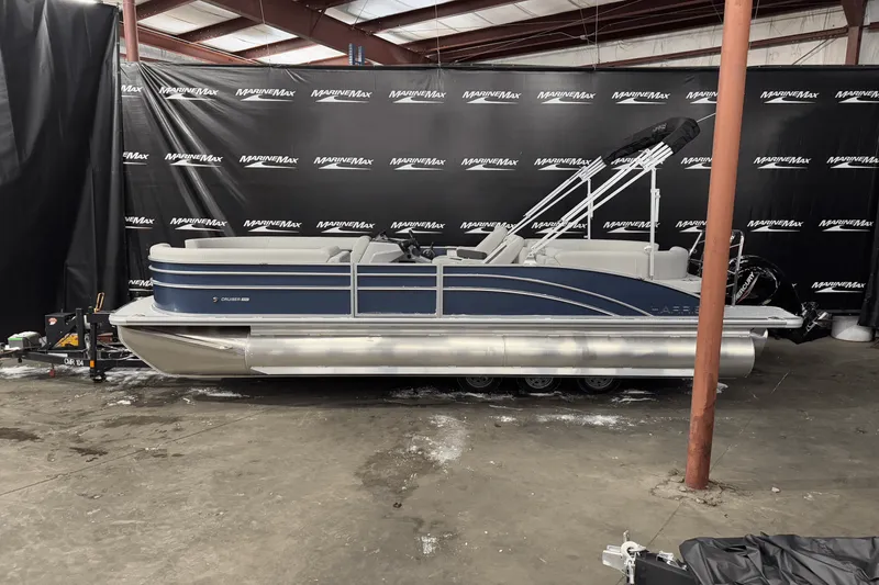 Slide: The Image of Harris 230 Cruiser 2025 - 2