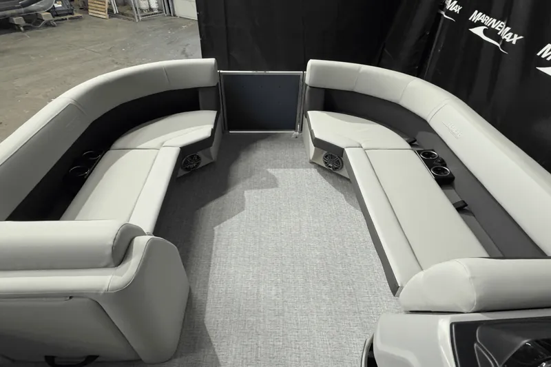 Slide: The Image of Harris 230 Cruiser 2025 - 24