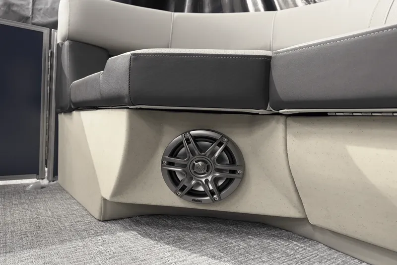 Slide: The Image of Harris 230 Cruiser 2025 - 25