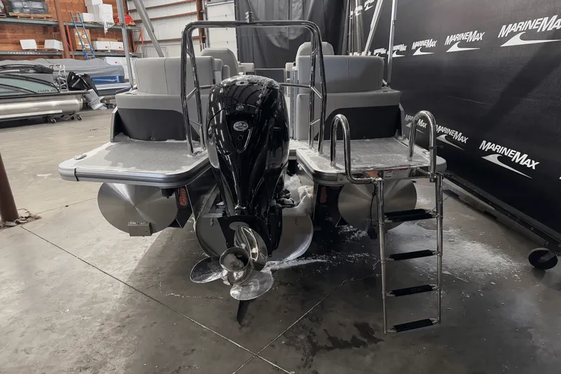 Slide: The Image of Harris 230 Cruiser 2025 - 5