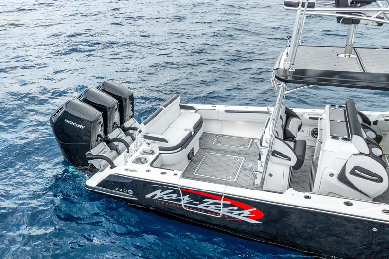 Slide: The Image of Nor-Tech 452 Super Fish 2024 - 18