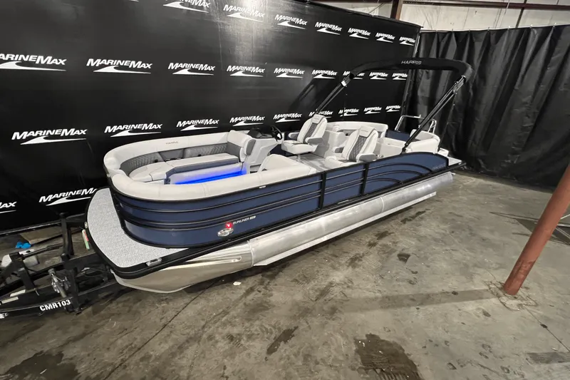 Slide: The Image of Harris 230 Sunliner 2025 - 6