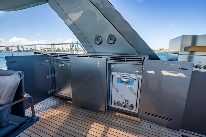 Slide: The Image of Sunreef 60 Power 2026 - 31