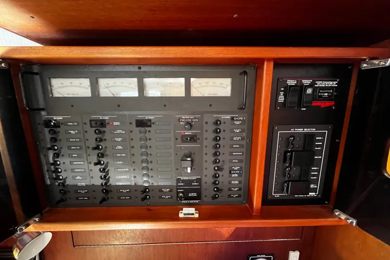 Slide: The Image of Sabre 36 Express 2002 - 19
