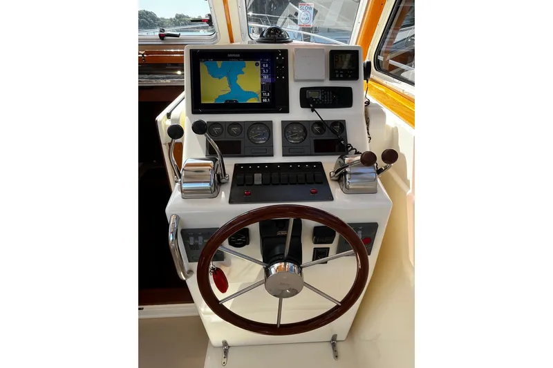 Slide: The Image of Sabre 36 Express 2002 - 14