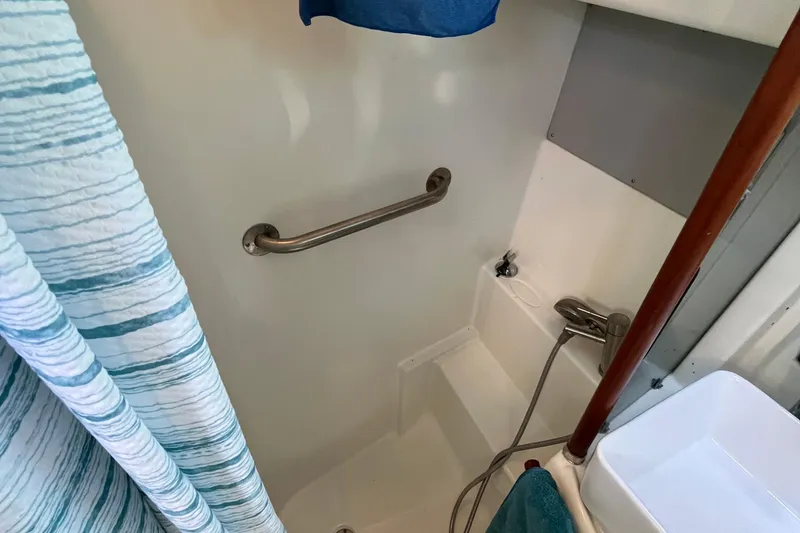 Slide: The Image of Beneteau Oceanis 361 2001 - 15