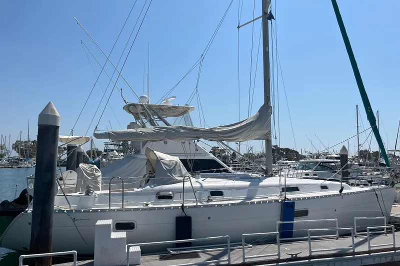 Slide: The Image of Beneteau Oceanis 361 2001 - 2