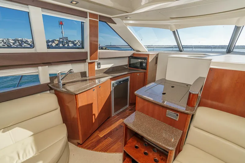 Slide: The Image of Meridian 341 Sedan 2011 - 26