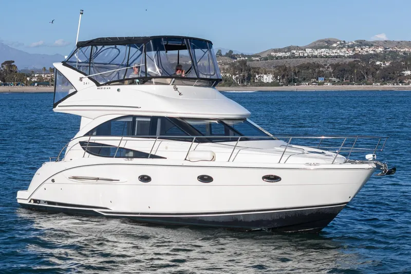 The Image of Meridian 341 Sedan 2011 - 0