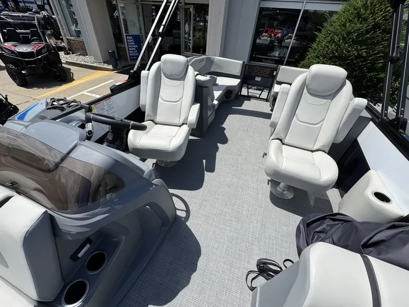 Slide: The Image of Sylvan A 22 LZ DH 2025 - 10