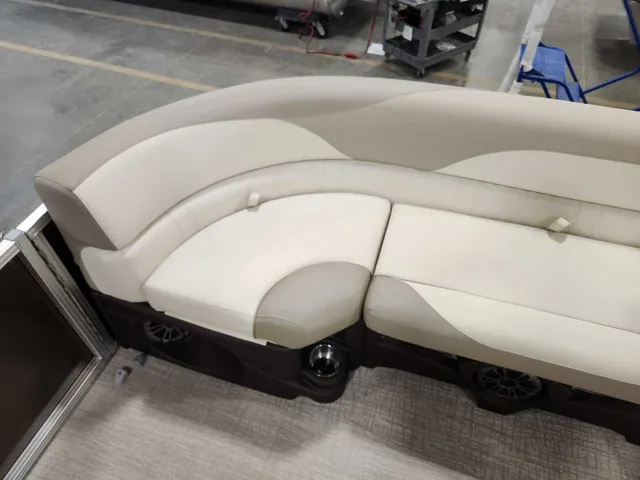 Slide: The Image of Avalon 2385 25 LSZ VRB 2026 - 18