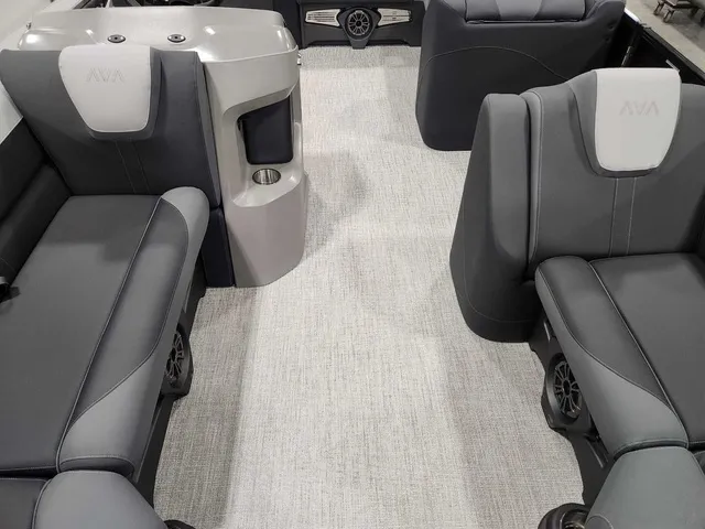 Slide: The Image of Avalon 2385 25 LSZ VRB 2026 - 11