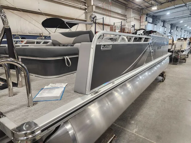 Slide: The Image of Avalon 2385 25 LSZ VRB 2026 - 1