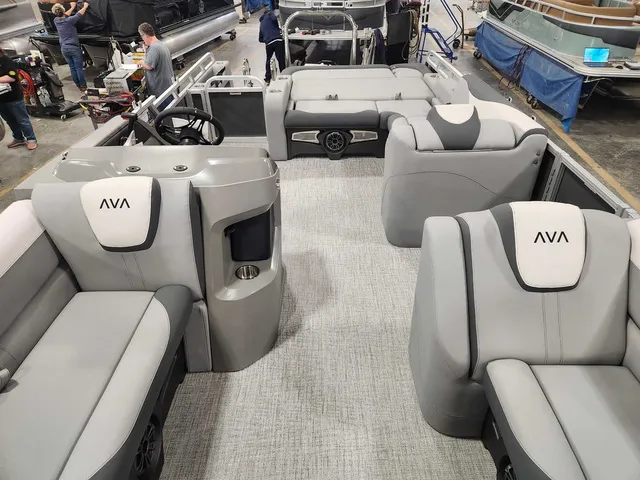 Slide: The Image of Avalon 2385 25 LSZ VRB 2026 - 10