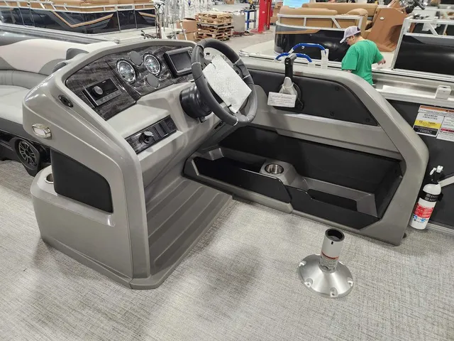 Slide: The Image of Avalon 2385 25 LSZ VRB 2026 - 14