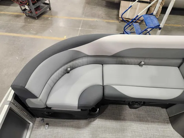 Slide: The Image of Avalon 2385 25 LSZ VRB 2026 - 15