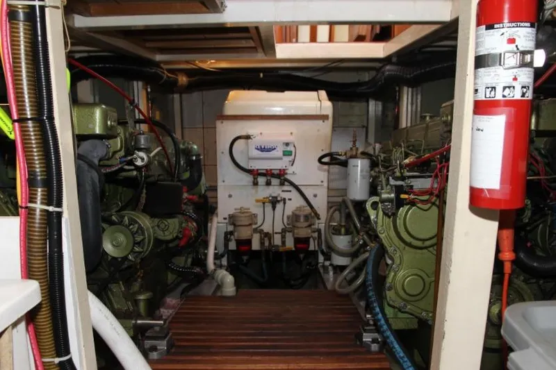 Slide: The Image of Grand Banks 42 Classic 1984 - 11