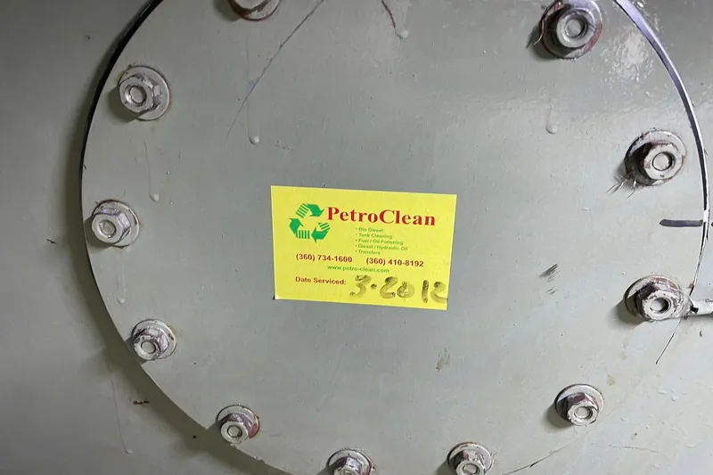 Slide: The Image of Grand Banks 42 Classic 1984 - 20