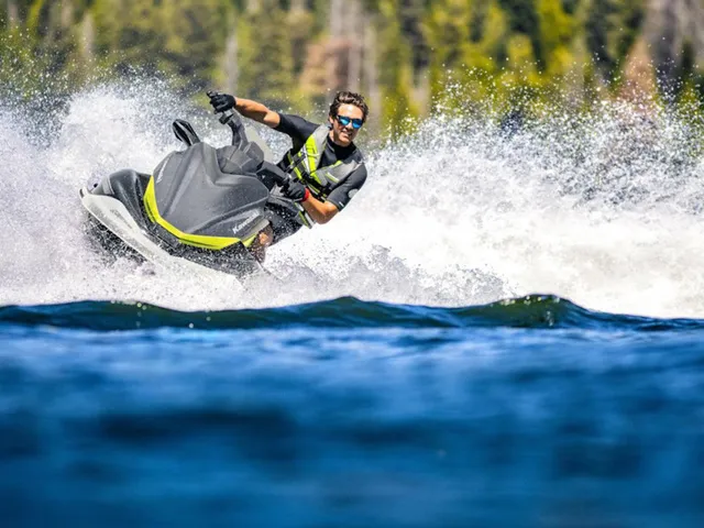 Slide: The Image of Kawasaki JET SKI® ST® 160 X 2027 - 14